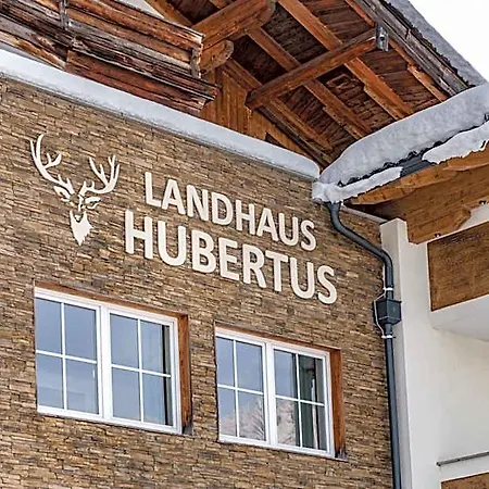 Hubertus Wellness & Breakfast Hotel 4*