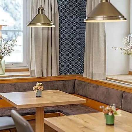 Hotel Hubertus Wellness & Breakfast 4*